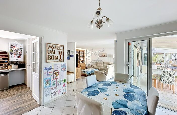 maison de plain pied avec 3 chambres et véranda — photo 3