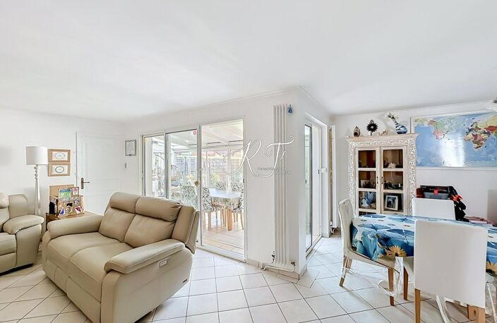 maison de plain pied avec 3 chambres et véranda — photo 4