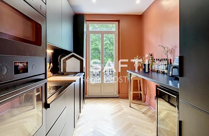 Certains appartements ont une âme. Celui-ci en a à revendre. — photo 5