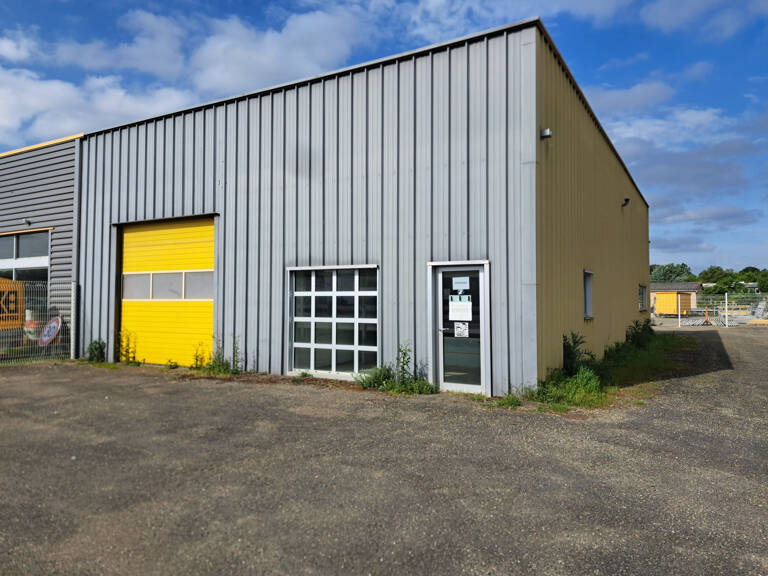 LOCAL PROFESSIONNEL 238 M2 AVEC PARKING — photo 1