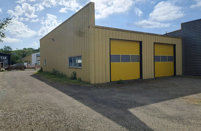 LOCAL PROFESSIONNEL 238 M2 AVEC PARKING — photo 2