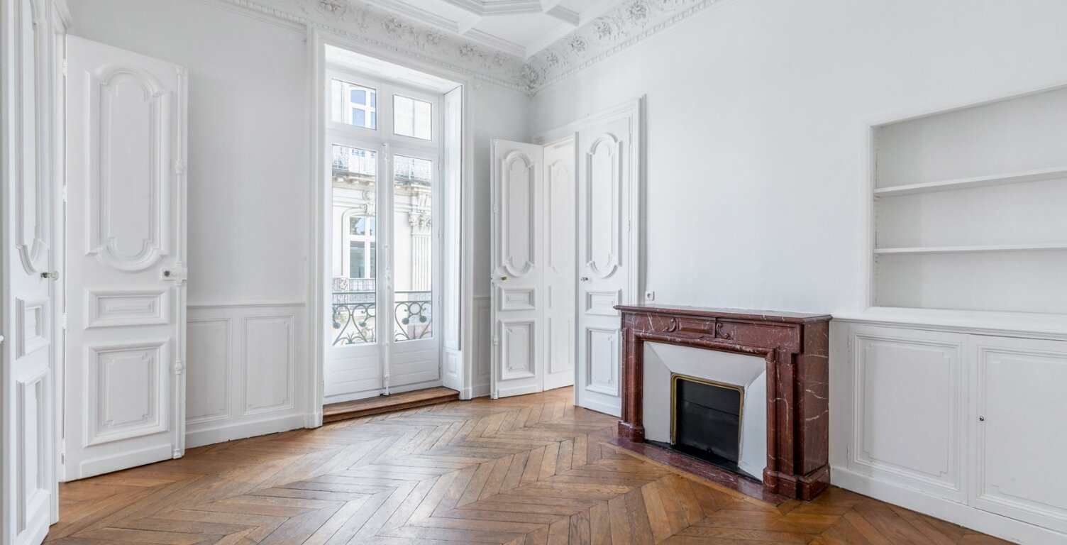 Bureau — photo 1