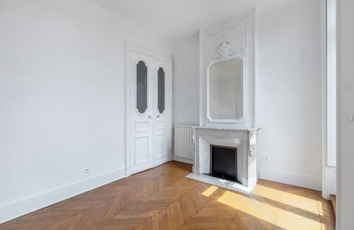 Bureau — photo 5