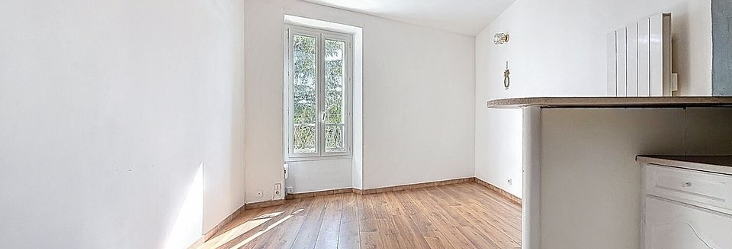 Appartement 1 Pièce 26 m² à louer à Hyères (83400)