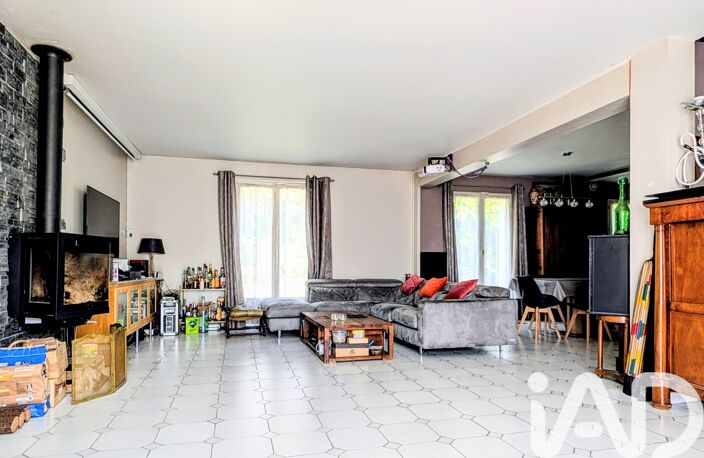 Vente Maison/villa 6 pièces — photo 2