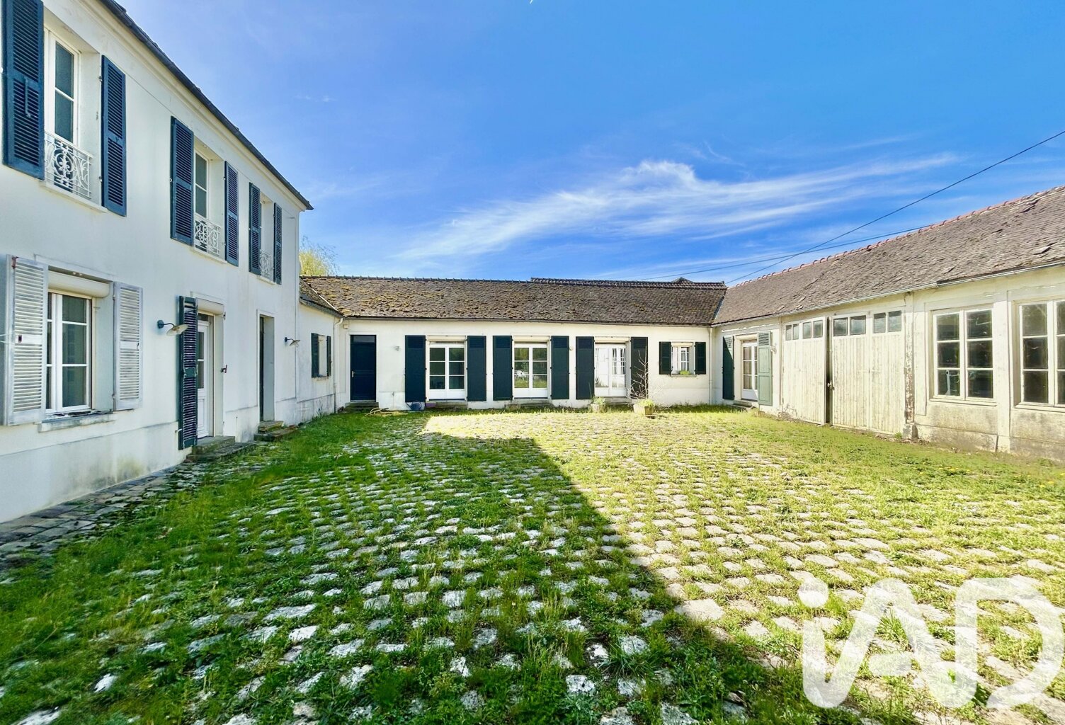 Vente Maison/villa 9 pièces — photo 1