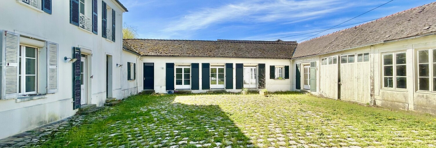 Maison 9 Pièces 243 m² à vendre à Ury (77760)