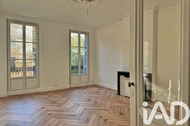 Commerce  560000 €