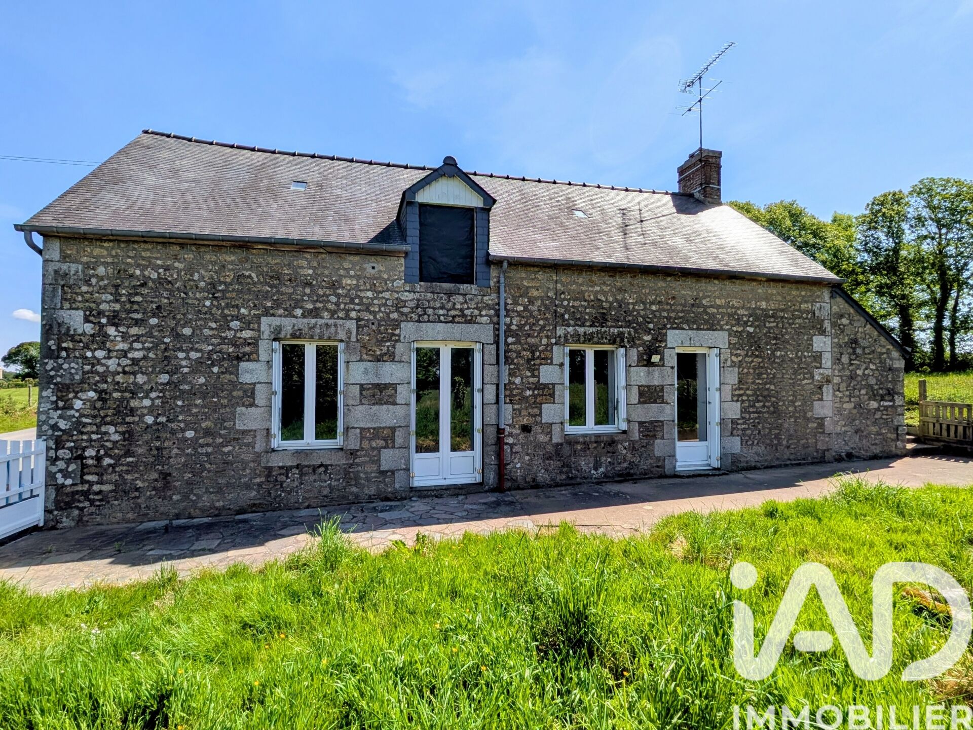 Maison à vendre, 4 pièces, 85 m², La Bazouge-du-Désert