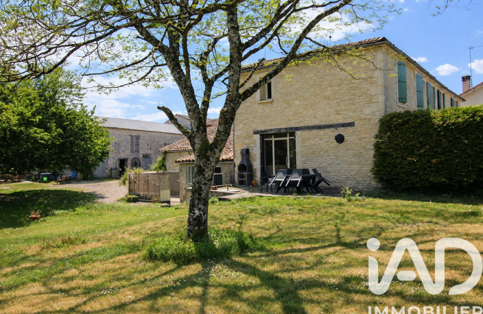 Vente Maison/villa 11 pièces — photo 2