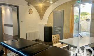 Commerce  77 m² à vendre à Uzès (30700)