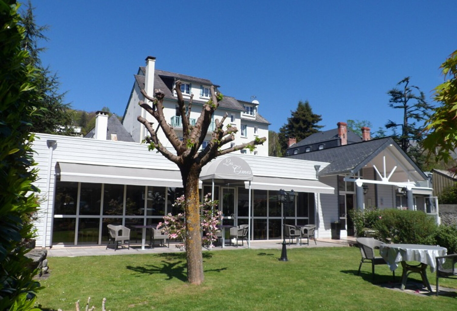 Exceptionnel Hôtel-Restaurant de Charme au coeur des Pyrénées — photo 1