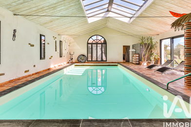 Maison 8 pièces 841000 €