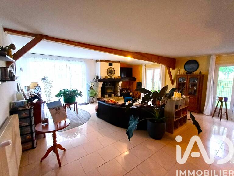 Vente Maison/villa 8 pièces — photo 1