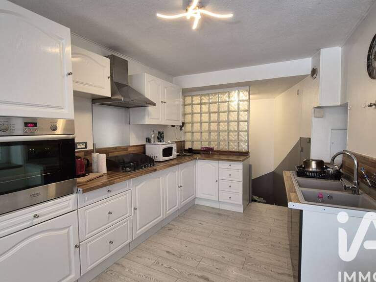 Vente Triplex 4 pièces — photo 1