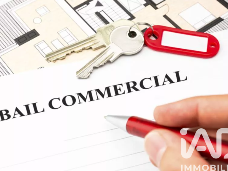 Vente Local commercial 50 m&sup2; — photo 1