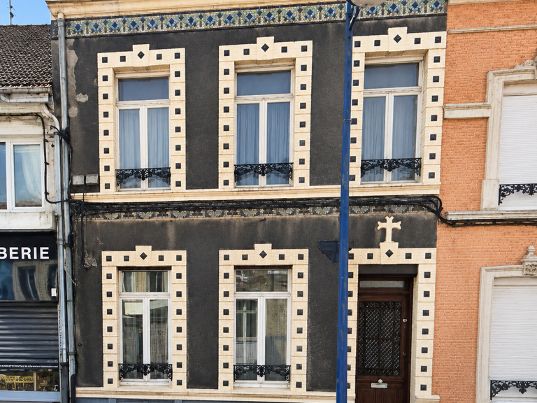 Vente Maison/villa 8 pièces — photo 1