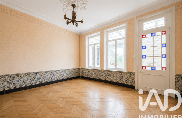 Vente Maison/villa 8 pièces — photo 2