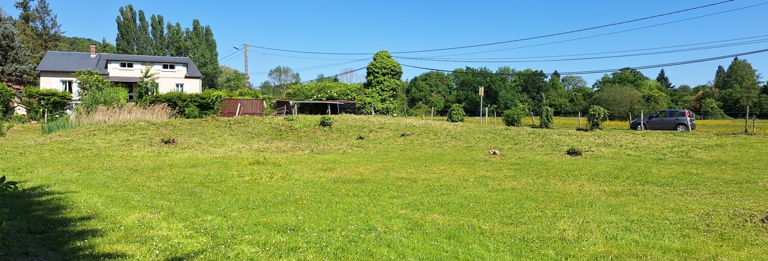 Terrain  2392 m² à vendre à Fontaine-sous-Jouy (27120)