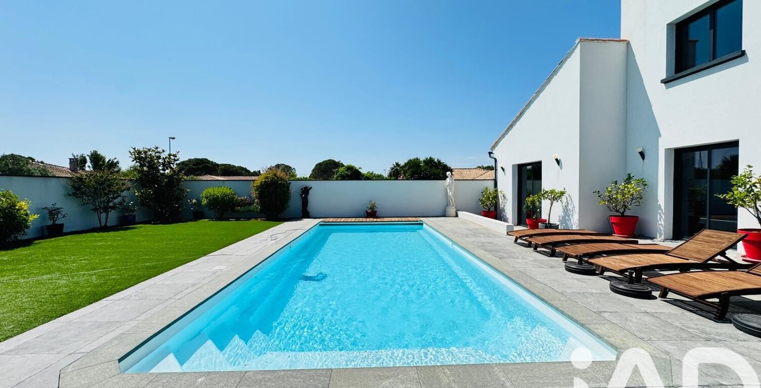 Vente Maison/villa 9 pièces — photo 1