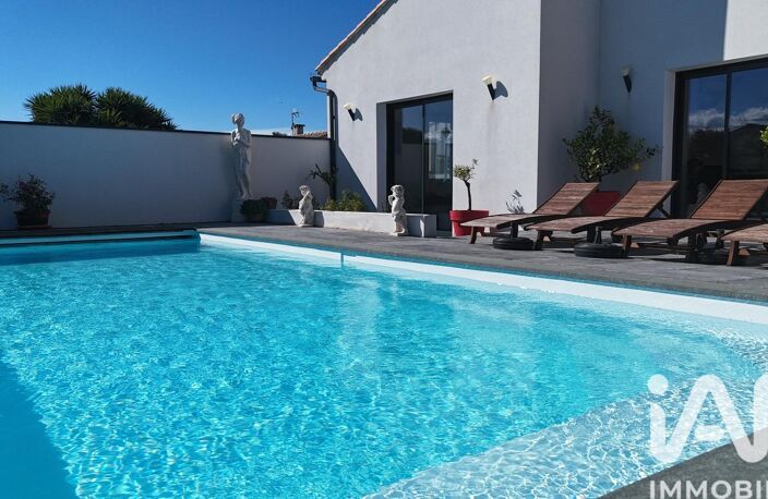 Vente Maison/villa 9 pièces — photo 2