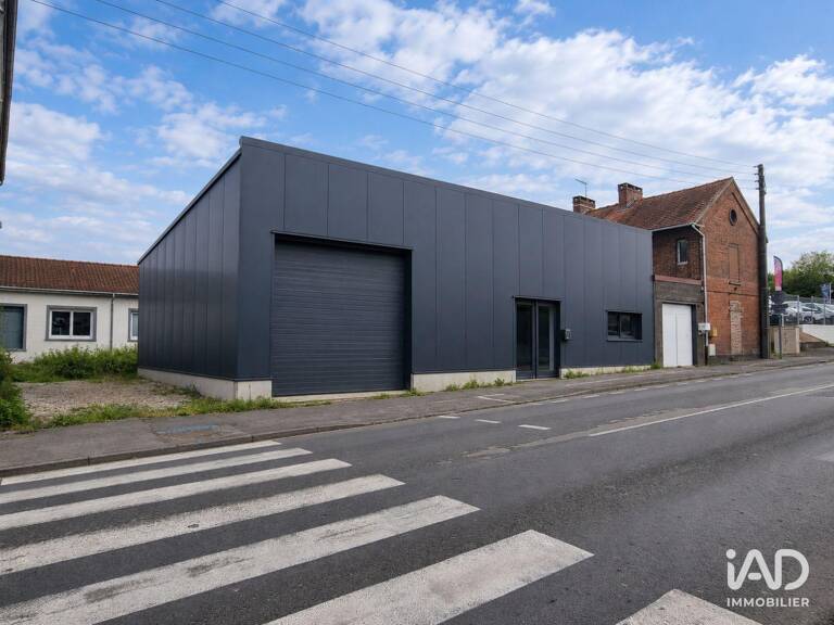 Vente Local d'activités 145 m&sup2; — photo 1
