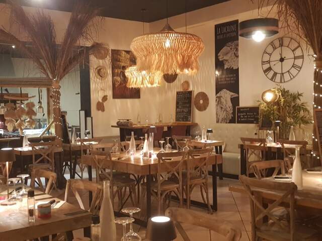 Vente Bar, Brasserie, Tabac 215 m&sup2; — photo du bien
