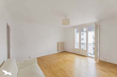 Appartement 3 pièces 155875 €