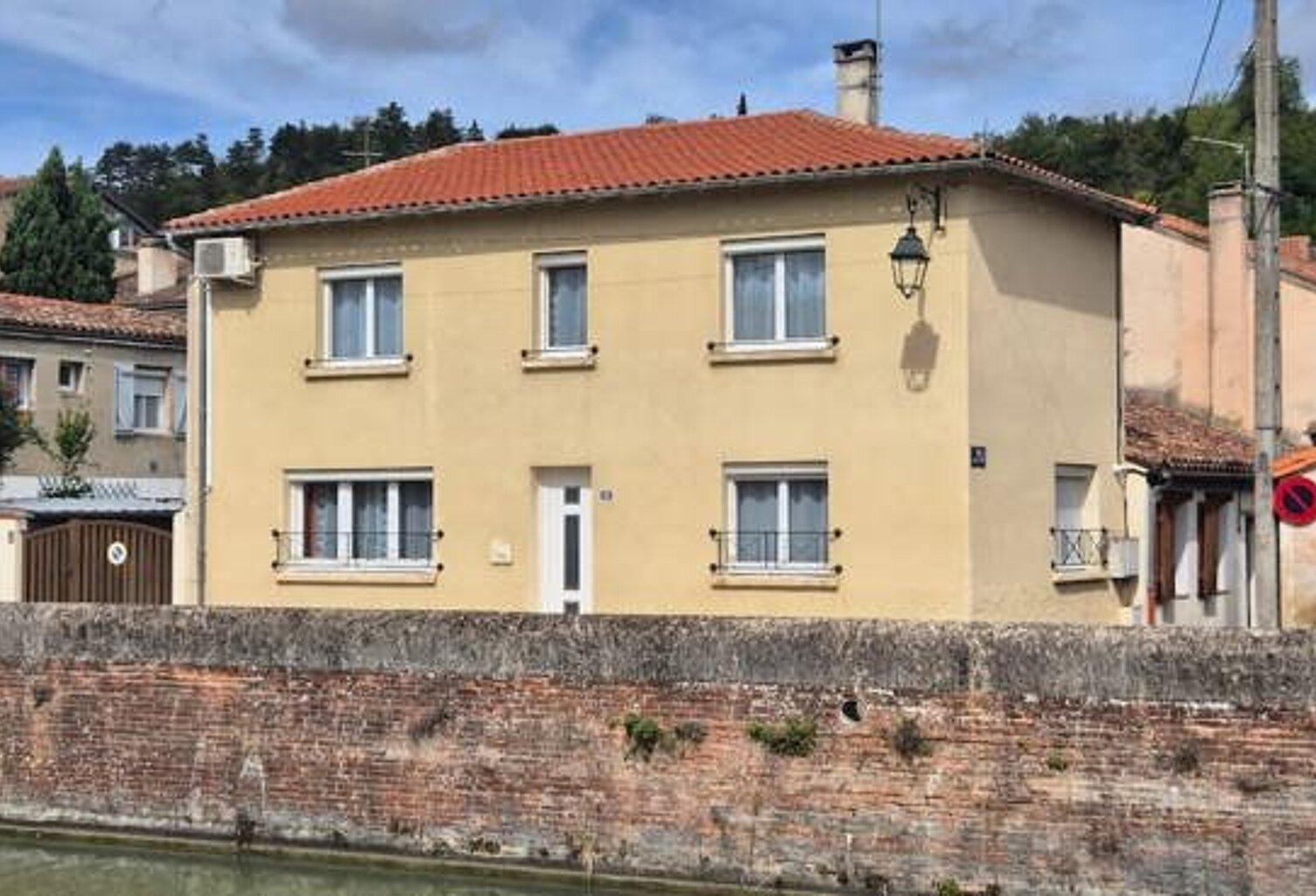 Maison de ville de 3 pièces principales — photo 1