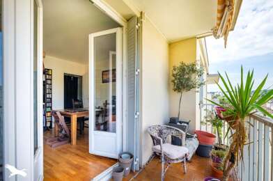 Appartement 4 pièces 288640 €