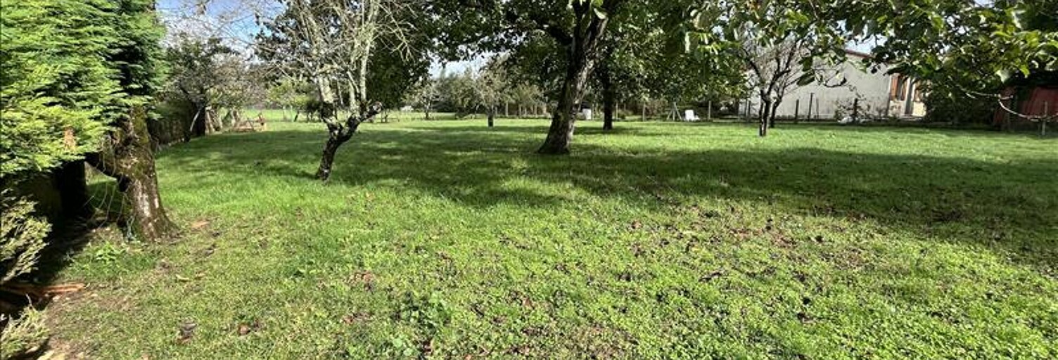 Terrain  1508 m² à vendre à La Rochefoucauld-en-Angoumois (16110)