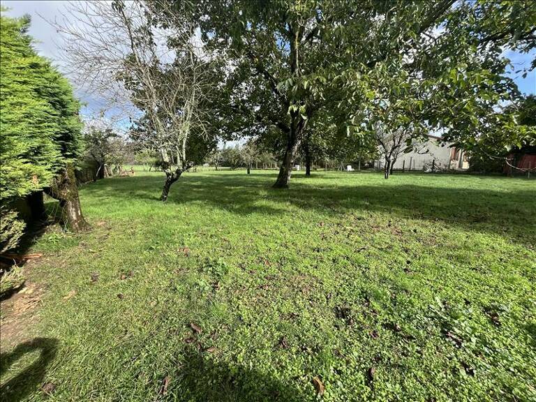 Terrain à bâtir de 0 pièces principales — photo 1