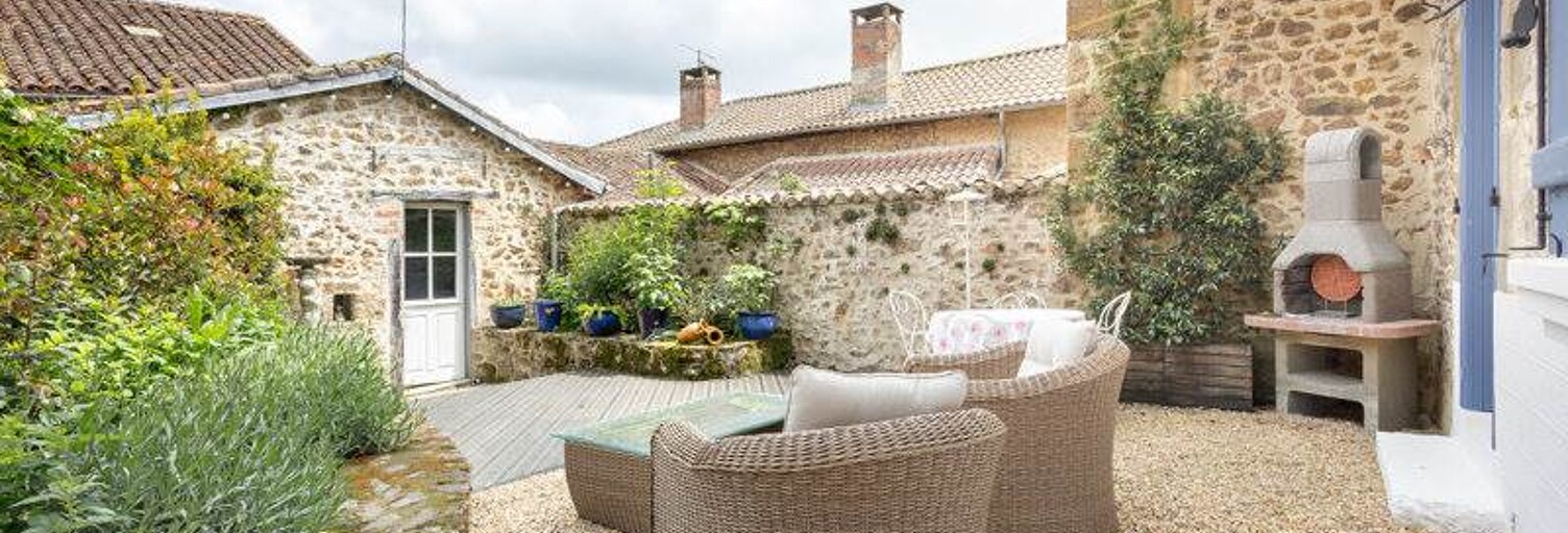 Maison 6 Pièces 184 m² à vendre à Rochechouart (87600)