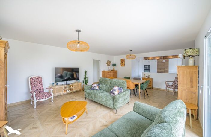 Contemporaine de 5 pièces principales — photo 2