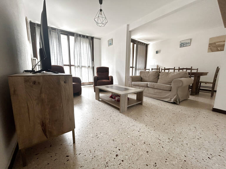 À Balaruc-Les-Bains, grand appartement avec balcon à vendre — photo 1