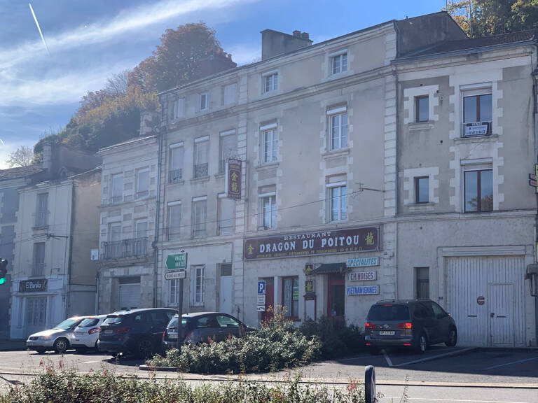 LOCAL COMMERCIAL - POITIERS PORTE DE PARIS — photo 1