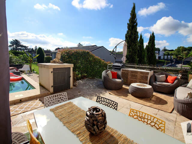Appartement duplex T3 de 100m2 utile dont 71m2 carrez — photo du bien