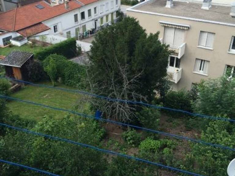 SAINT-ETIENNE SECTEUR FAURIEL/VIVARAIZE, T4 en duplex meublé — photo 1