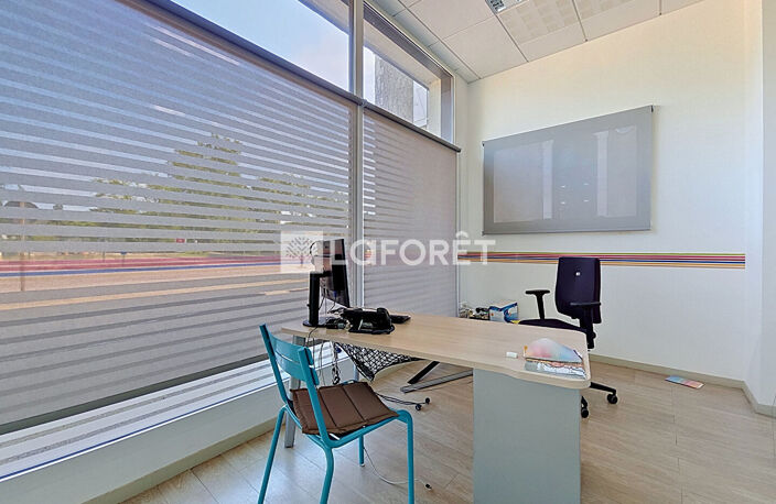 Local professionnel Orthez 186m² — photo 5