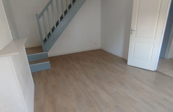 SPÉCIAL INVESTISSEURS  LOT DE 3 MAISONS AVEC FORTE RENTABILI — photo 2