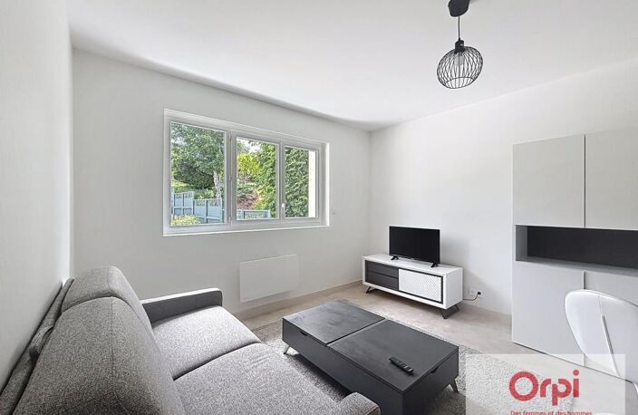 Appartement À Louer Néris Les Bains — photo 4