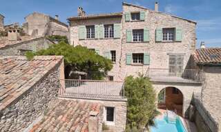 Maison 10 Pièces 367 m² à vendre à Dauphin (04300)