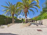 AU CALME - PROCHE COMMERCES - PISCINE - TERRASSES - STATIONNEMENTS ABRITÉS — photo 3