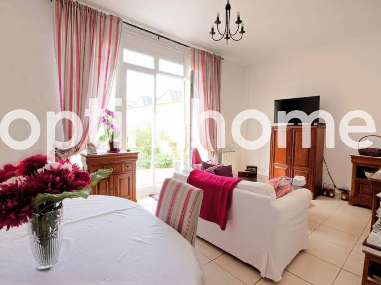 Appartement 2 pièces avec un petit jardin - CHAMPAGNE SUR SEINE (77) — photo 1