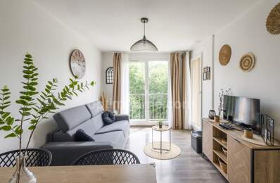 Proximité immédiate de Honflur - Appartement T2 - 31.50 m2 - 1 chambre - Terrasse - 1er et dernier étage sans ascenseur - Parking - Piscine — photo du bien