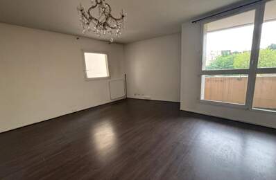 Appartement à vendre 2 pièces de 58m² proche métro, centre commercial et bords du Lac — photo du bien