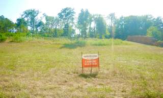 Terrain  2564 m² à vendre à Château-l'Évêque (24460)