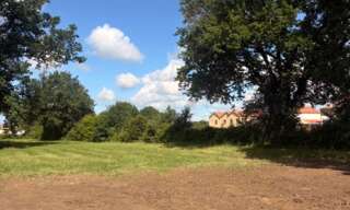 Terrain  537 m² à vendre à La Lande-de-Fronsac (33240)