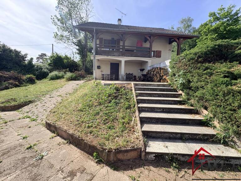 Bel ensemble immobilier locatif SITUE DANS UN SECTEUR A FORT — photo 1