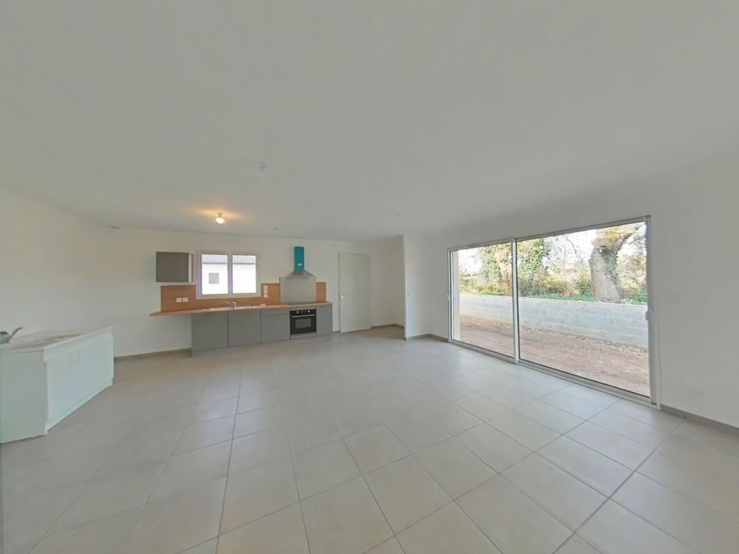 Villa / Maison  T4 à louer Romans-sur-Isère 26100